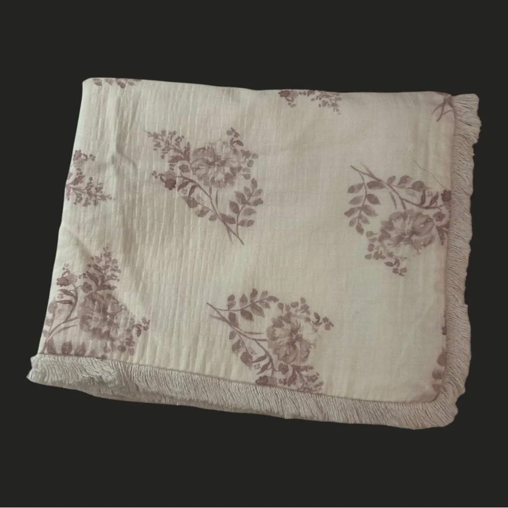 SHABBY CHIC 2 Cotton Floral Pillow Shams Fringe Pink‎ Rose Print Cottagecore
